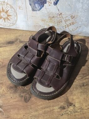 Men's Born Brown Leather Fisherman Sandals